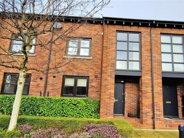 House for rent in Heald Green, Stockport
