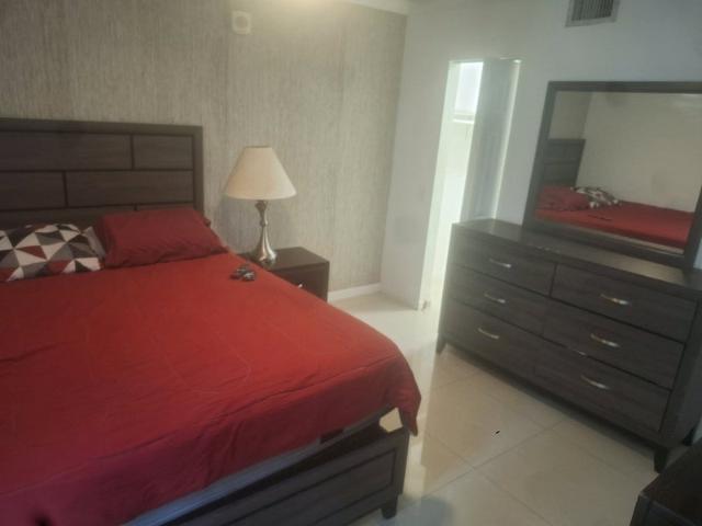 Room for rent in North Miami, Florida