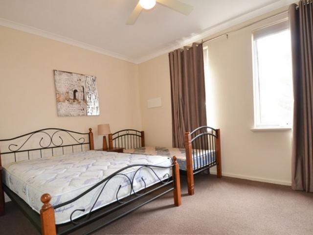 Apartment for rent in Halls Head