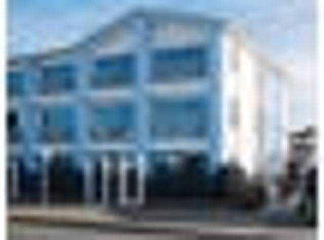 Apartment for sale in Chaslands, Canterbury
