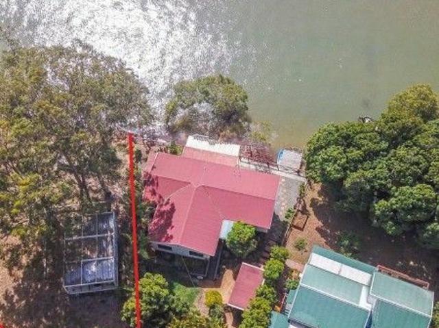 House for sale in Russell Island