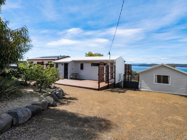 House for sale in Primrose Sands, Tasmania