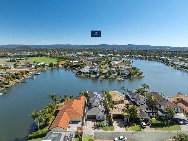 House for sale in Helensvale Town Centre, Queensland