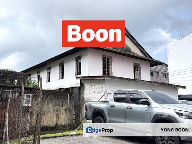 Warehouse for rent in Kuching