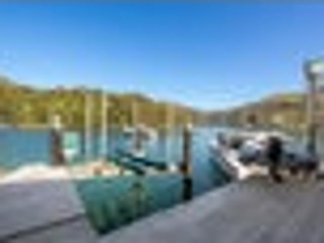 Land for sale in Marlborough
