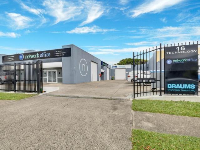Warehouse for rent in Kings Creek, Queensland