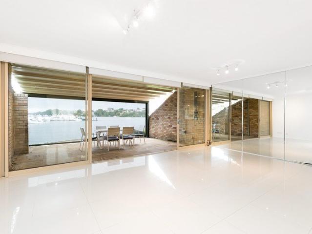 Townhouse for rent in Sutherland, New South Wales