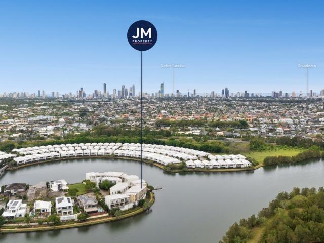 Townhouse for sale in Fernbrook, Queensland