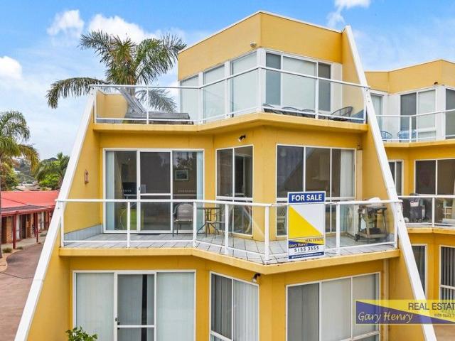 Apartment for sale in Lakes Entrance, Victoria