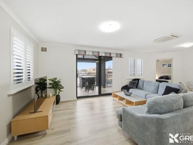 Apartment for rent in Parklands, Western Australia