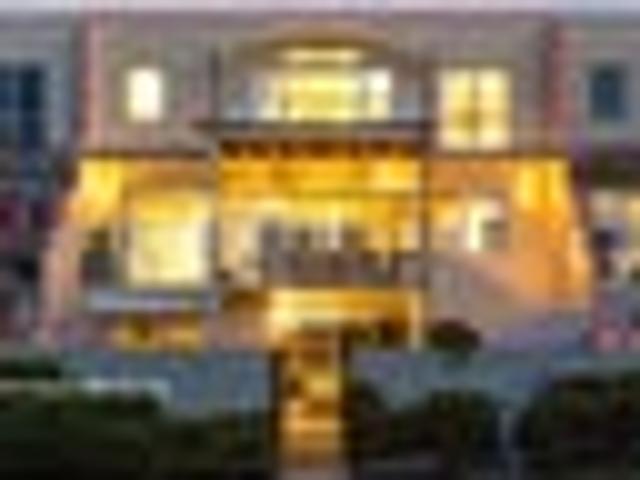 Townhouse for sale in Whangaparaoa