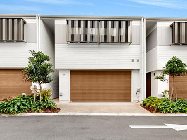 Townhouse for sale in Toombul, Queensland