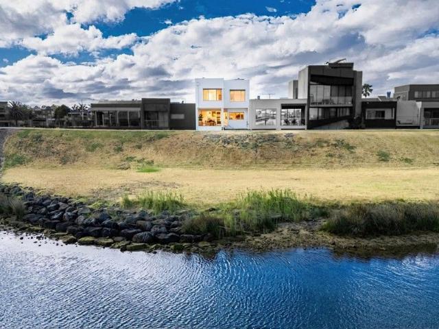 Townhouse for sale in Camerons Creek, Victoria