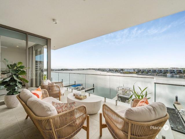 Townhouse for sale in Newport, Greater Brisbane