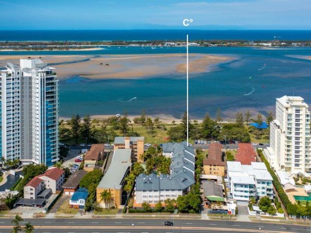Apartment for sale in Labrador, Gold Coast City