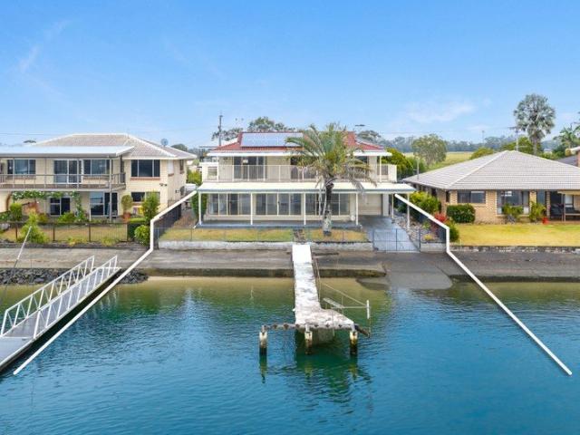 House for sale in Jacobs Well, Gold Coast City