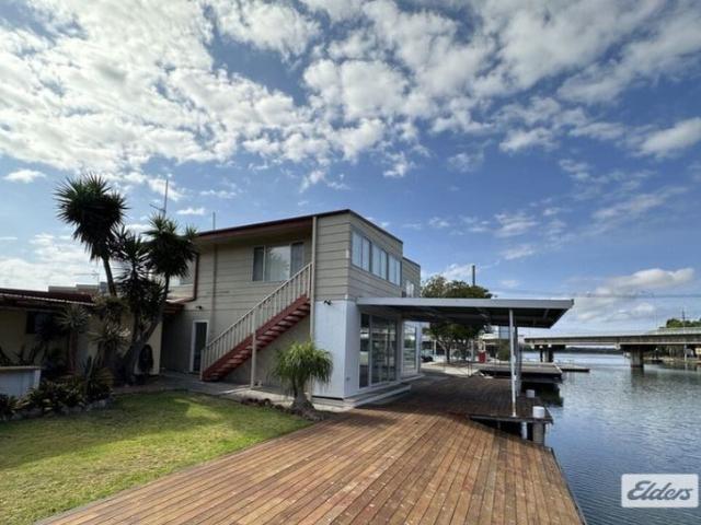 Retail for rent in Budgewoi, New South Wales