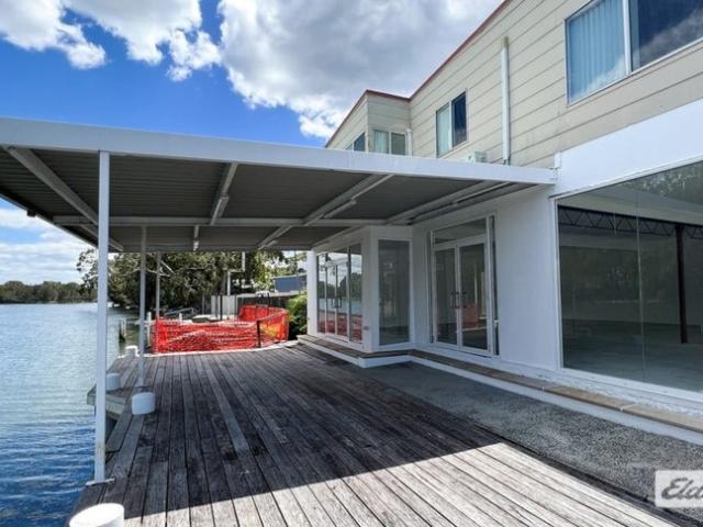 Retail for rent in Budgewoi, New South Wales