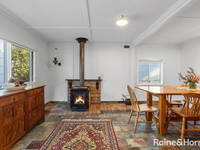 House for rent in Lake Tabourie, New South Wales