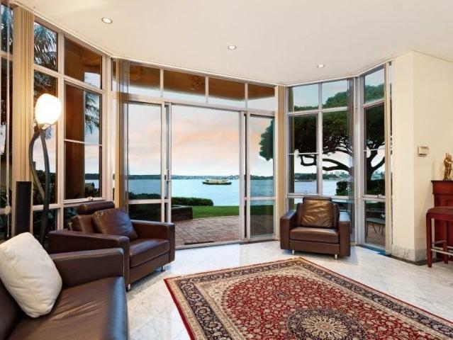 Townhouse for rent in Lower North Shore, Sydney