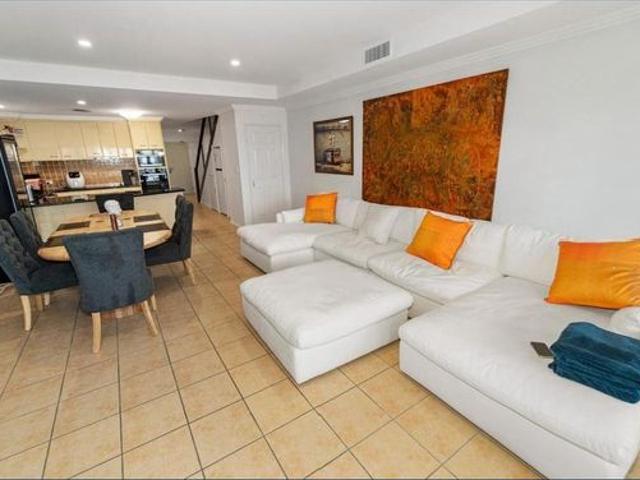 Townhouse for rent in Coral Cove, Queensland