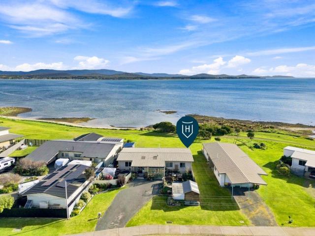 Flat for sale in Low Head, Tasmania
