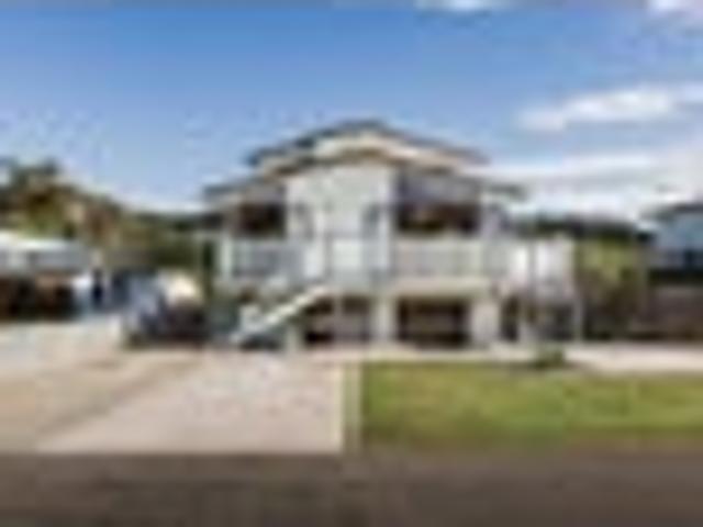 House for sale in Whirinaki
