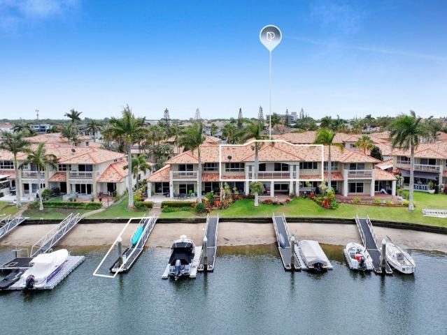 Apartment for sale in Runaway Bay, Gold Coast City
