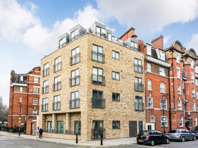 Apartment for rent in Globe Town, Greater London