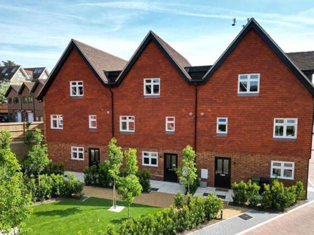 House for sale in Red Hill, Surrey