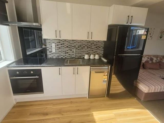 Apartment for rent in Days Bay, Wellington