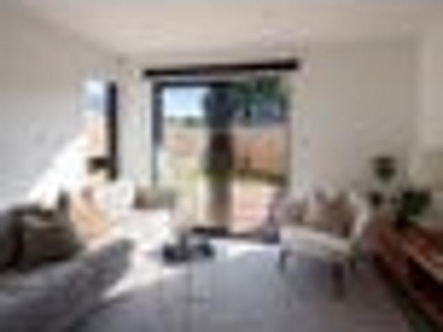 Townhouse for rent in Days Bay, Wellington