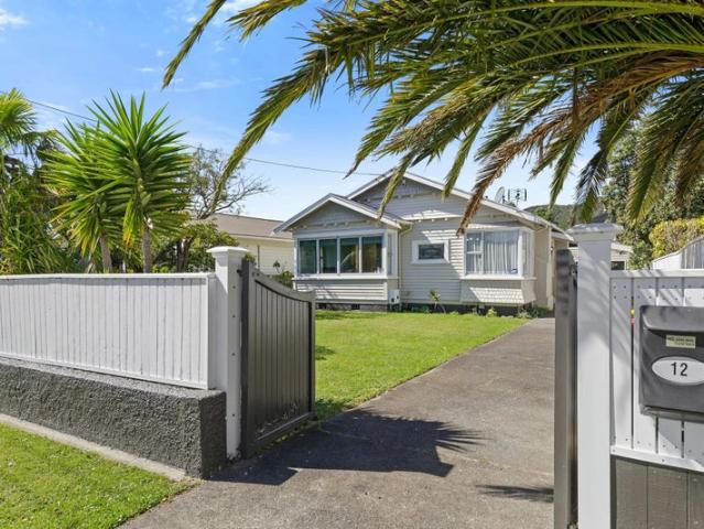 House for rent in Days Bay, Wellington