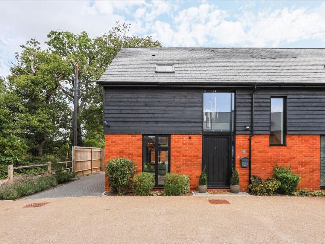 House for rent in East Horsley, Guildford