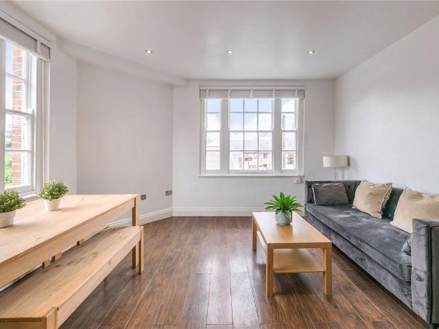 House for rent in Poplar Grove, Greater London