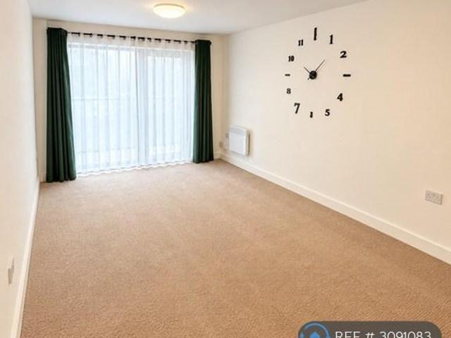 Apartment for rent in Fenay Bridge, Kirklees