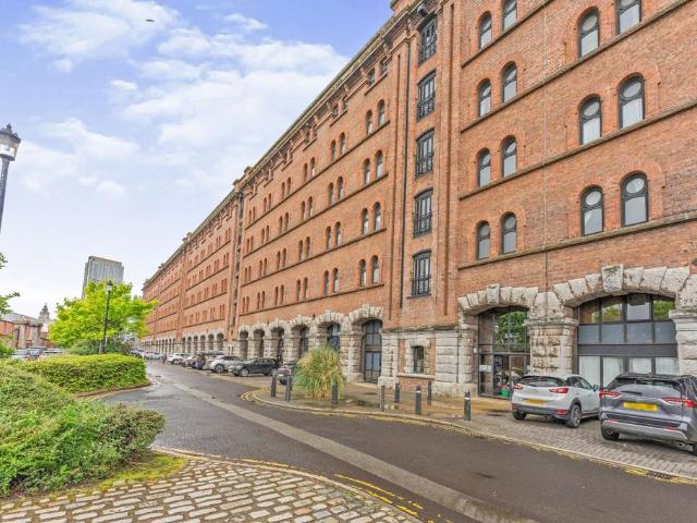 Apartment for rent in Calderstones