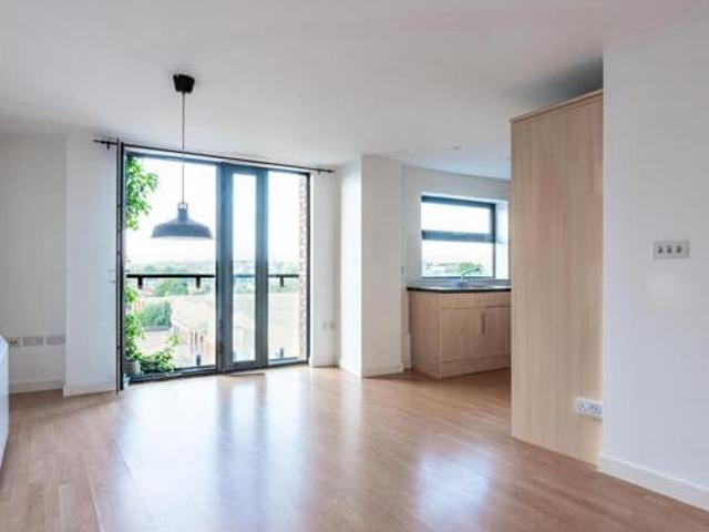 House for sale in Feckenham, City Of Bristol