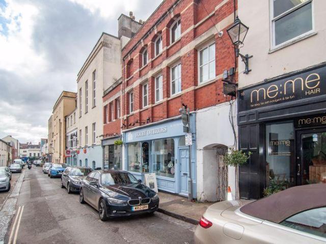 Apartment for rent in Hotwells, Feckenham