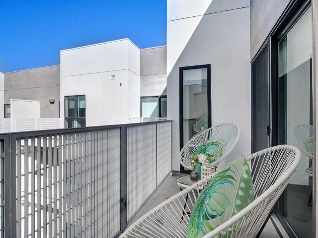 Apartment for rent in Reseda, Canoga Park