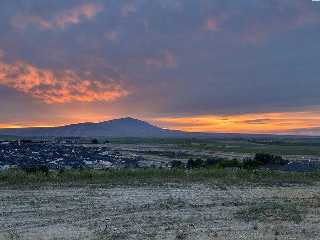 Land for sale in West Richland, Washington