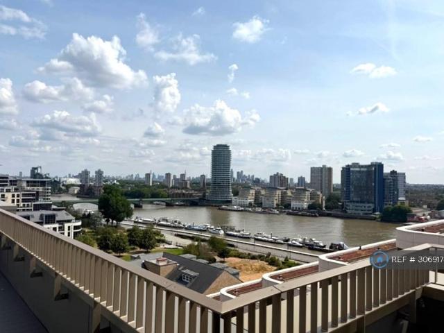 Apartment for rent in Sands End, Greater London