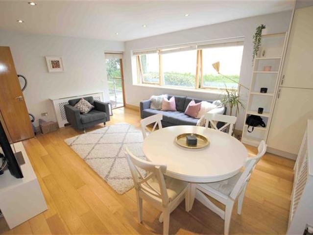 Apartment to rent in Bluebell, North Tipperary