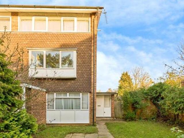 House for sale in Deepcut, Surrey