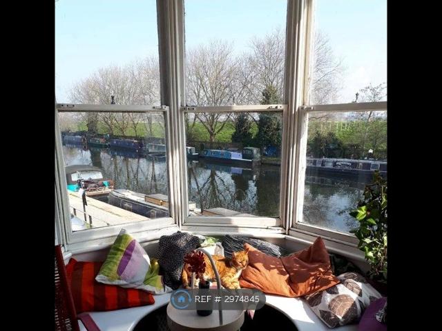 Apartment for rent in Stamford Hill, Greater London