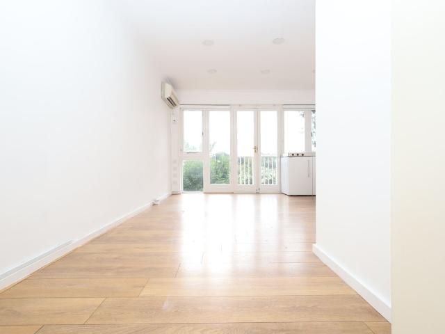 Studio for rent in London Borough of Hackney, Greater London