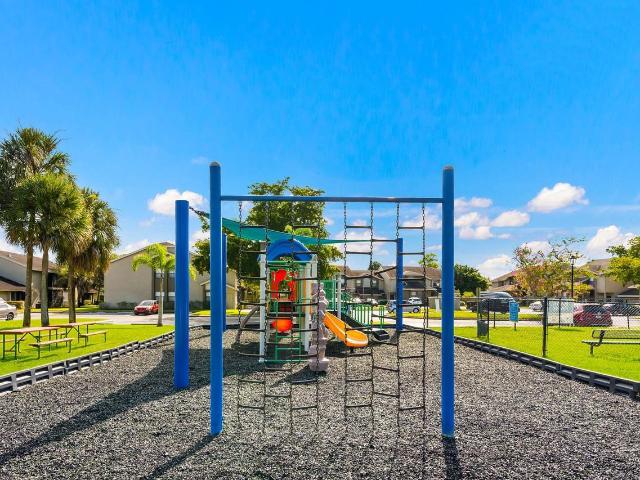 Apartment for rent in Sunrise, Broward County