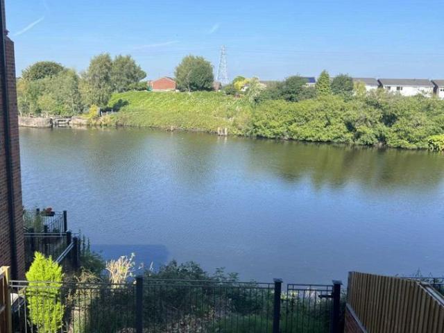Apartment for rent in Wilderspool, Warrington