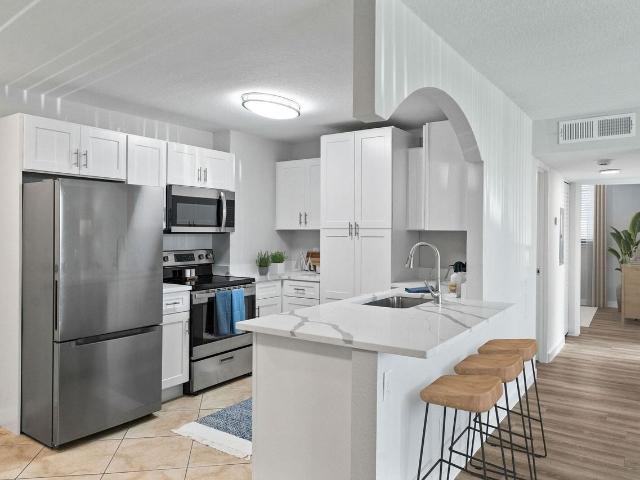 Apartment for rent in South Pasadena, Florida