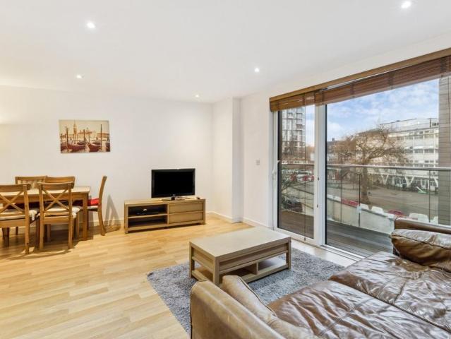 Apartment for rent in Stamford Hill, Greater London